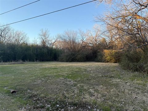 9961 Teagarden Dallas TX 75217