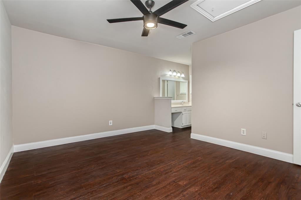 Richardson Crossing Condo - Residential