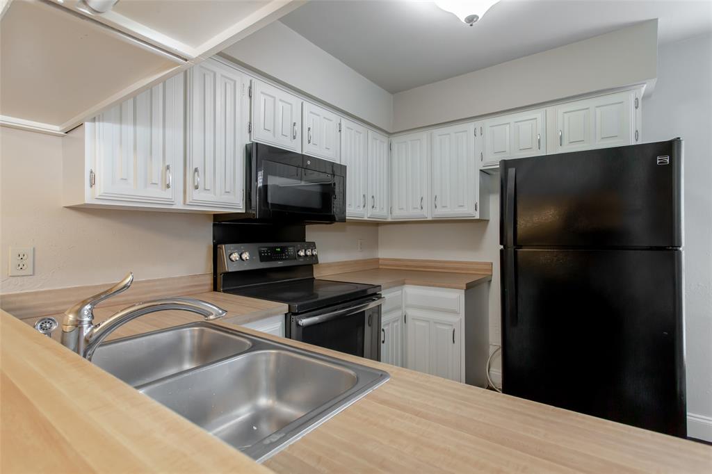 Richardson Crossing Condo - Residential