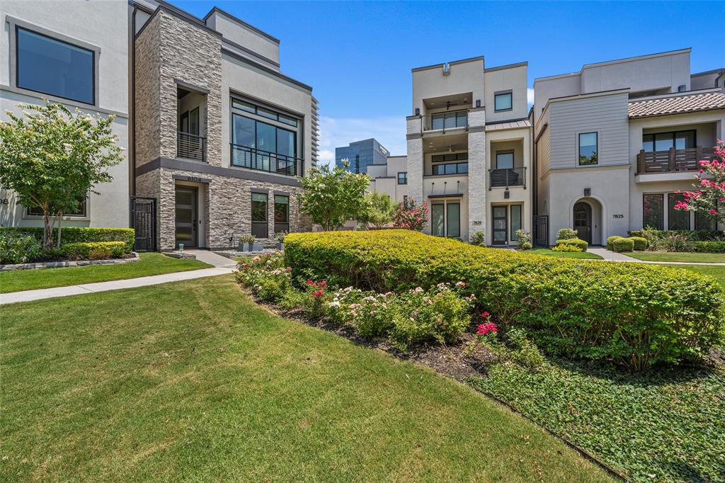 6104 Preserve Drive