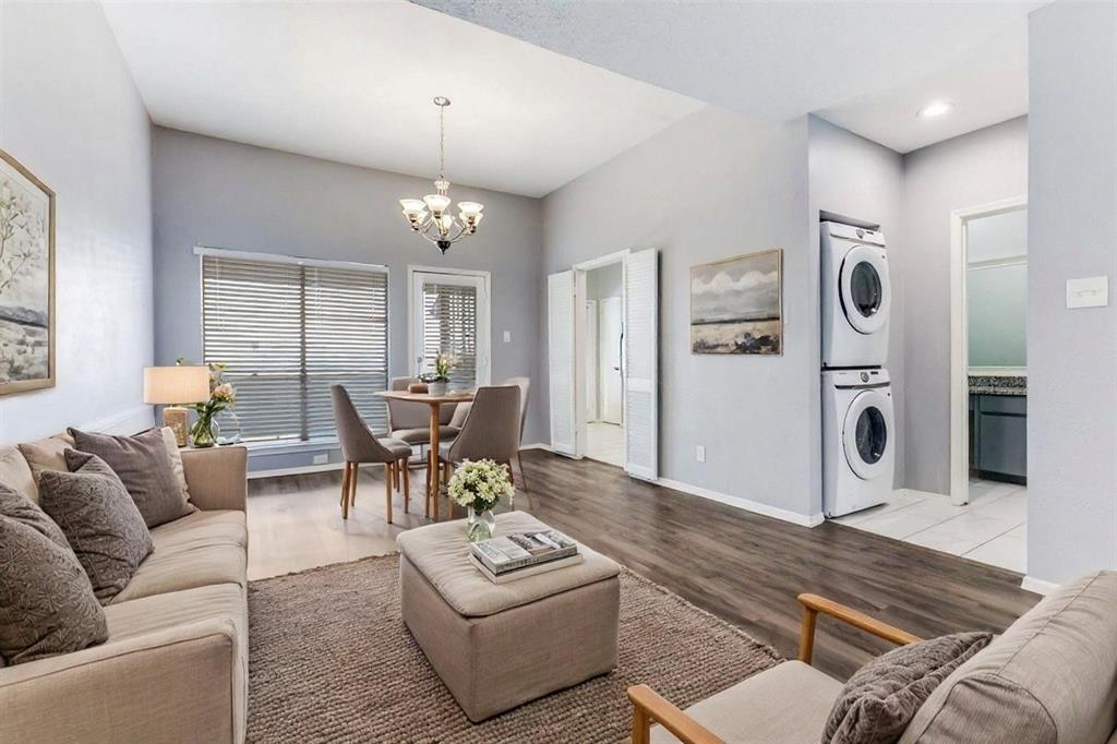 High Hollows Condo - Residential