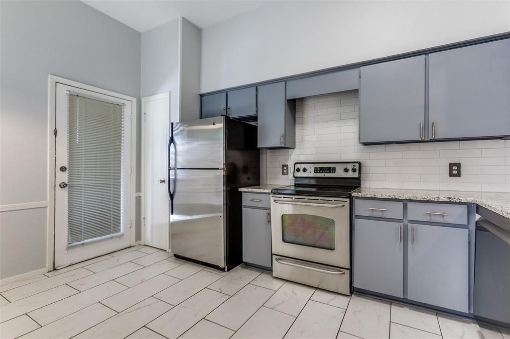 High Hollows Condo - Residential