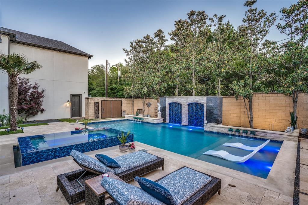 Manchester Downs Rev - Residential