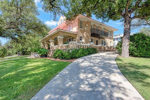 401 W 4th Street Lampasas TX 76550