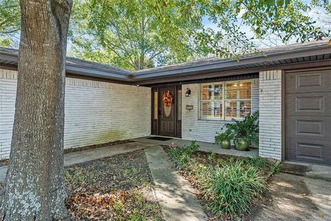 A home in Mineola