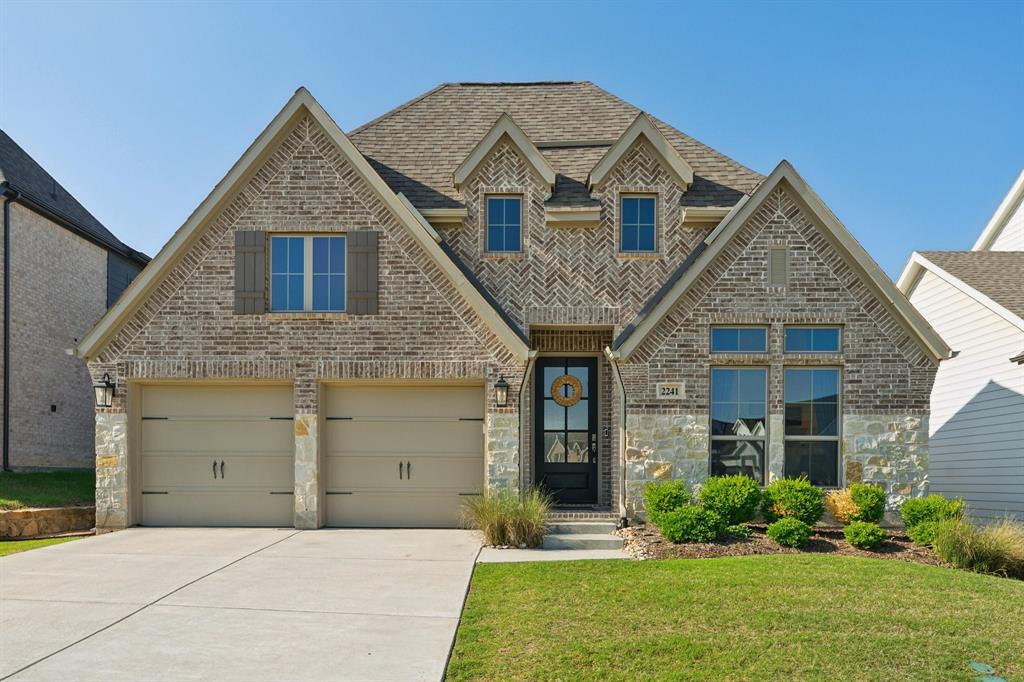 2241 Robin Way