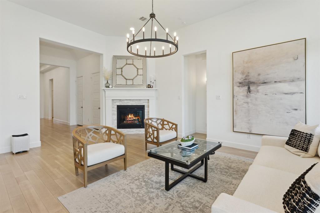 2241 Robin Way