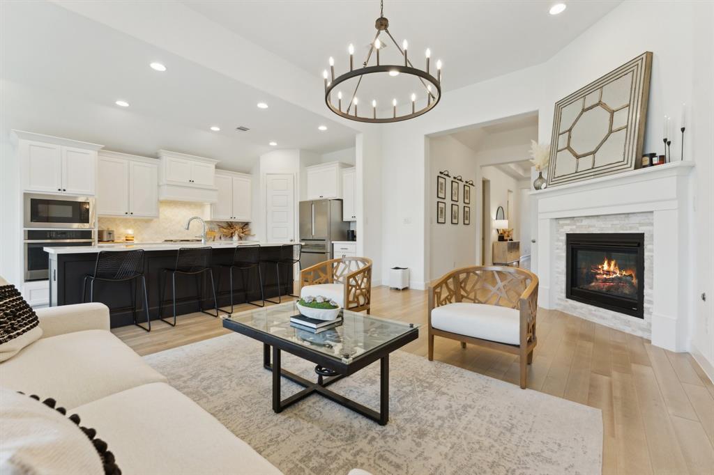 2241 Robin Way