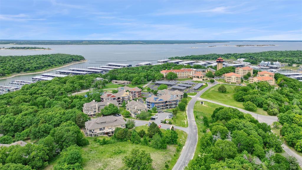 2116 Tanglewood Blvd