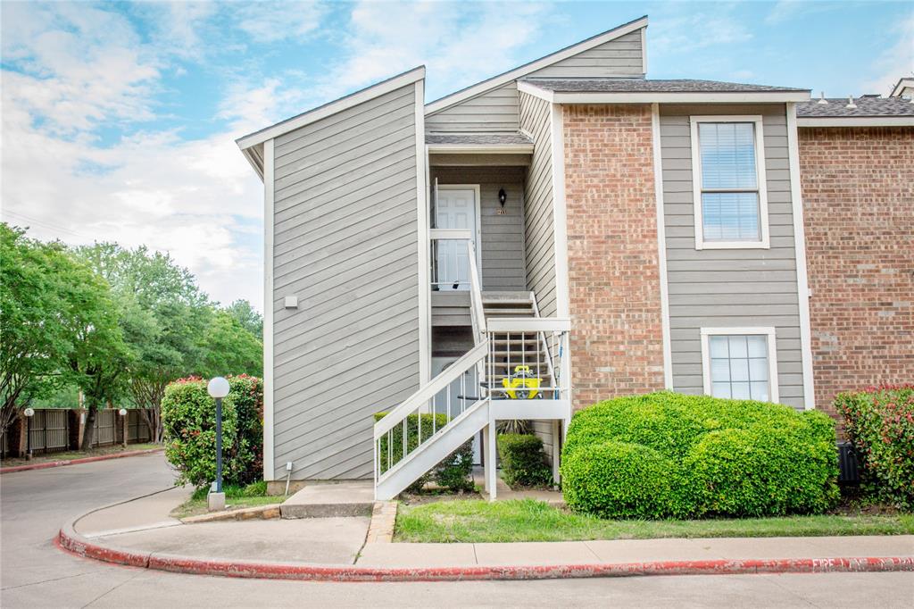 1101 Quail Valley Lane 211
