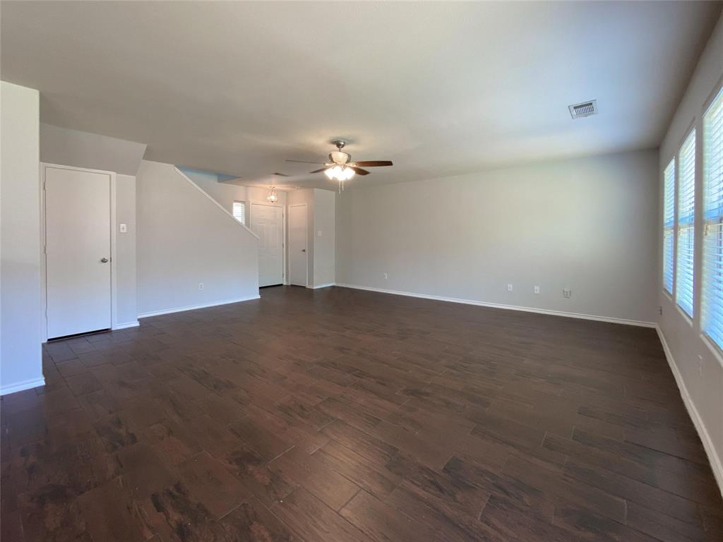 7429 Howling Coyote Lane