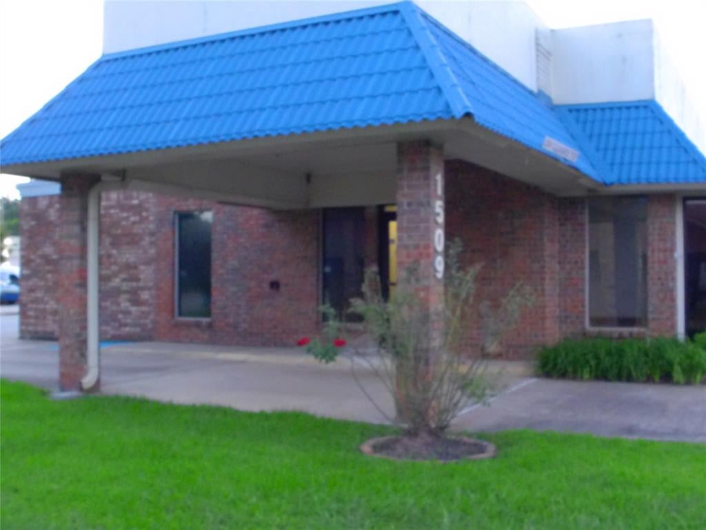 1509 Doctors Drive