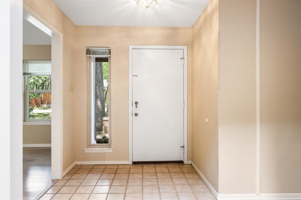 3320 Pin Oak Lane