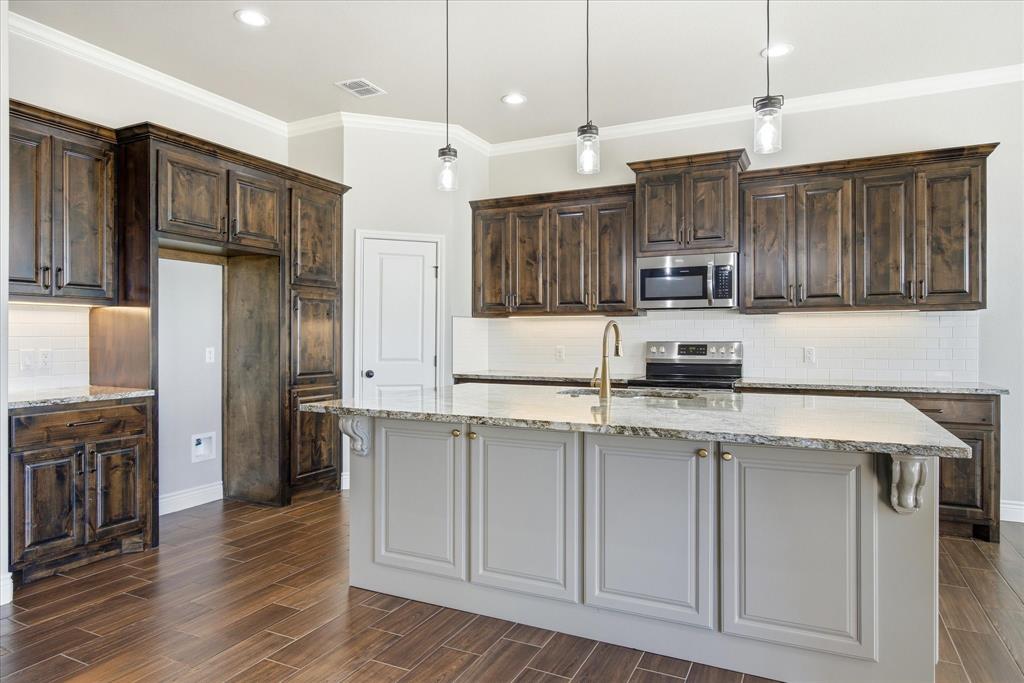 Lakewood Hills Sec 4 - Residential