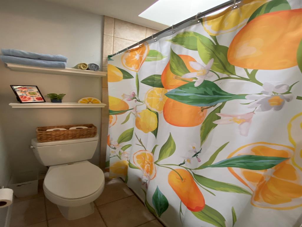 Travis Ave Condo 4409 - Residential Lease