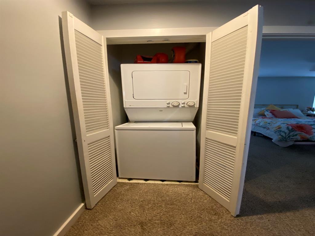 Travis Ave Condo 4409 - Residential Lease