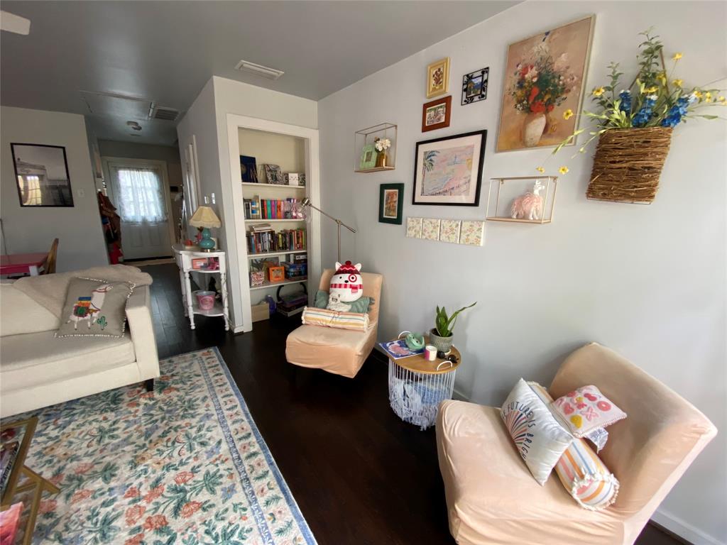 Travis Ave Condo 4409 - Residential Lease