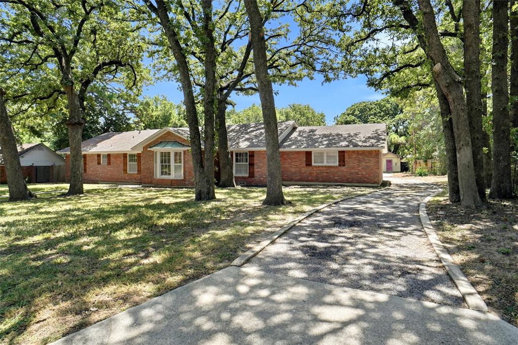 900 Liveoak Street