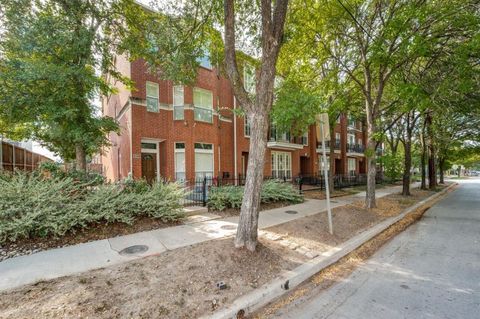 Photo of 3935 N Hall Street, Dallas, TX 75219 (MLS # 21090573)