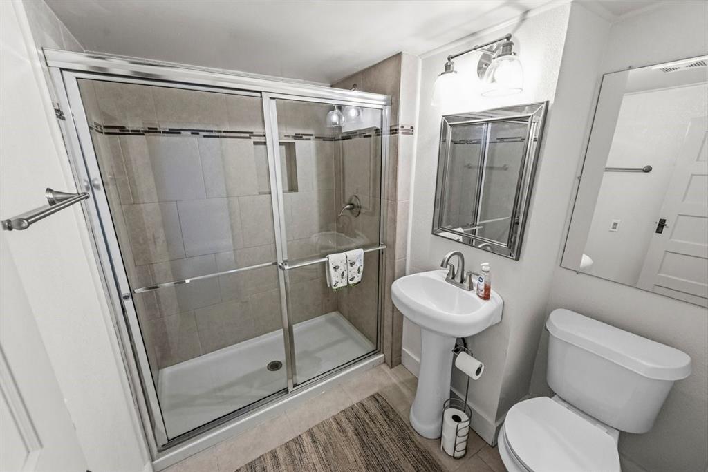 Lebosquet J R - Residential