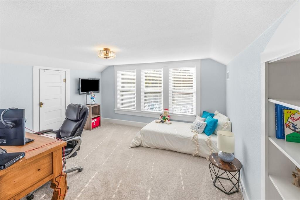 Lebosquet J R - Residential