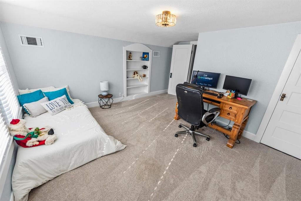 Lebosquet J R - Residential