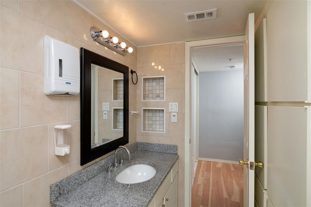 Park Lane Twnhms Ph 02 - Residential Lease