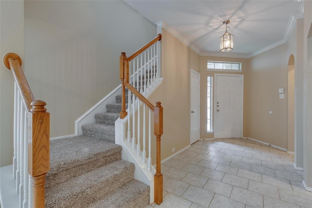 1419 Ravenwood Drive