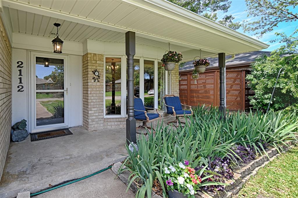 2112 Columbia Drive