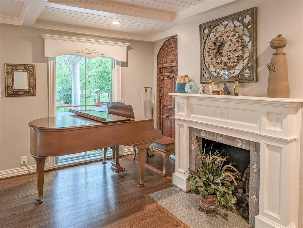 1401 Belmont Drive