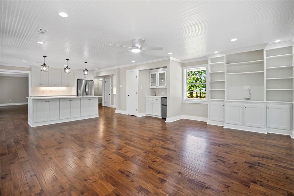 Photo of 40 Cedar Lane, Sulphur Springs, TX 75482 (MLS # 21250760)