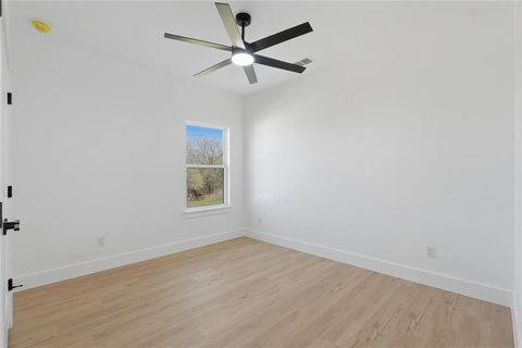 Tiny photo for 1402 Hutchins Avenue, Dallas, TX 75203 (MLS # 21341399)