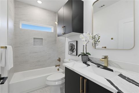 Tiny photo for 1402 Hutchins Avenue, Dallas, TX 75203 (MLS # 21341399)