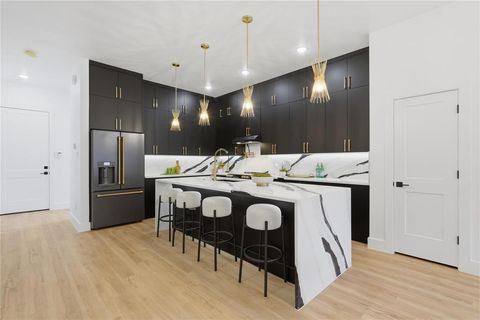 Tiny photo for 1402 Hutchins Avenue, Dallas, TX 75203 (MLS # 21341399)