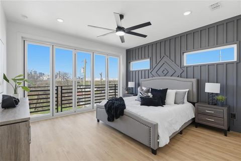 Tiny photo for 1402 Hutchins Avenue, Dallas, TX 75203 (MLS # 21341399)