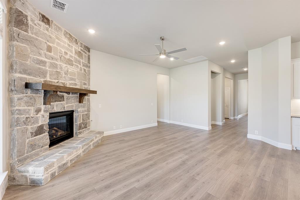 The Lakes at Parks of Aledo - Residential