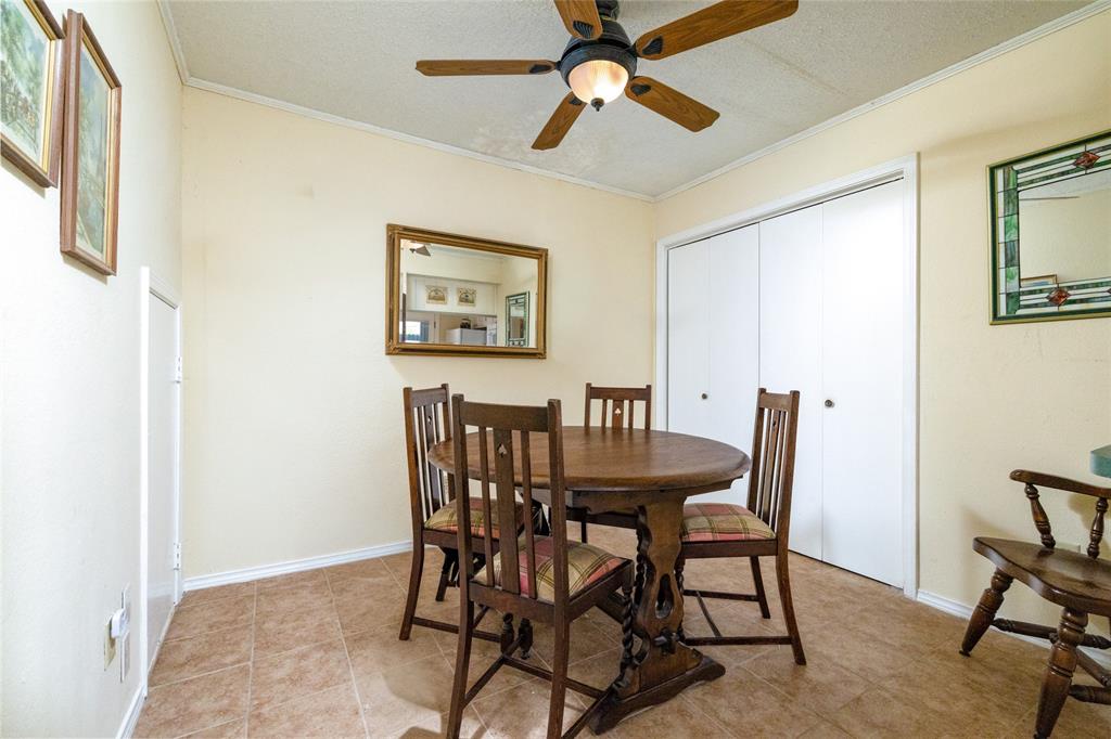 Wellington Place I Condos - Residential