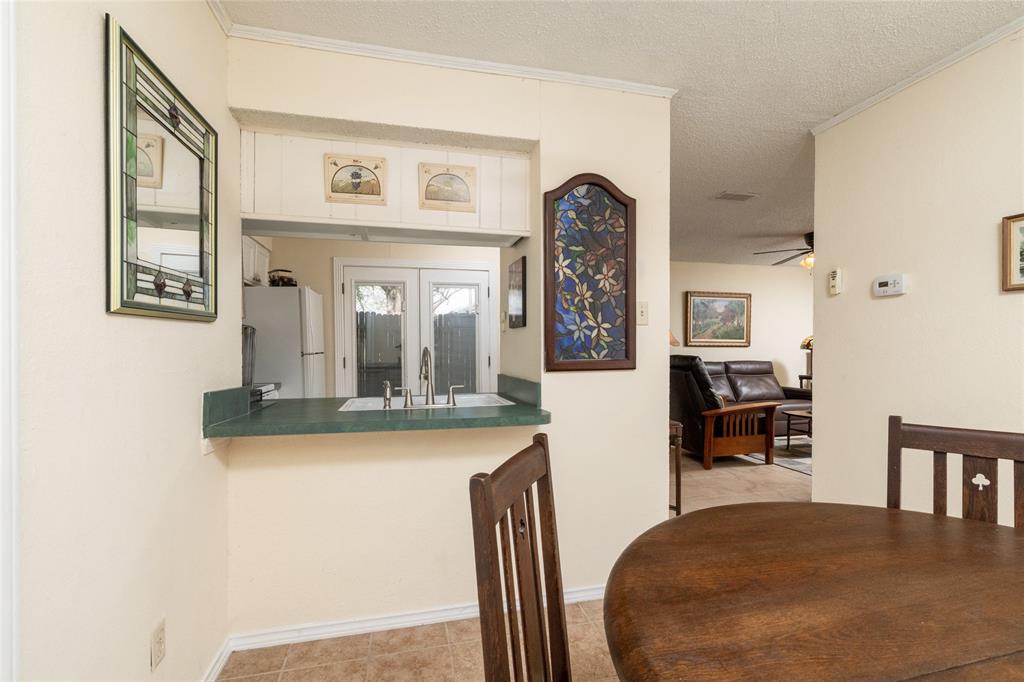 Wellington Place I Condos - Residential