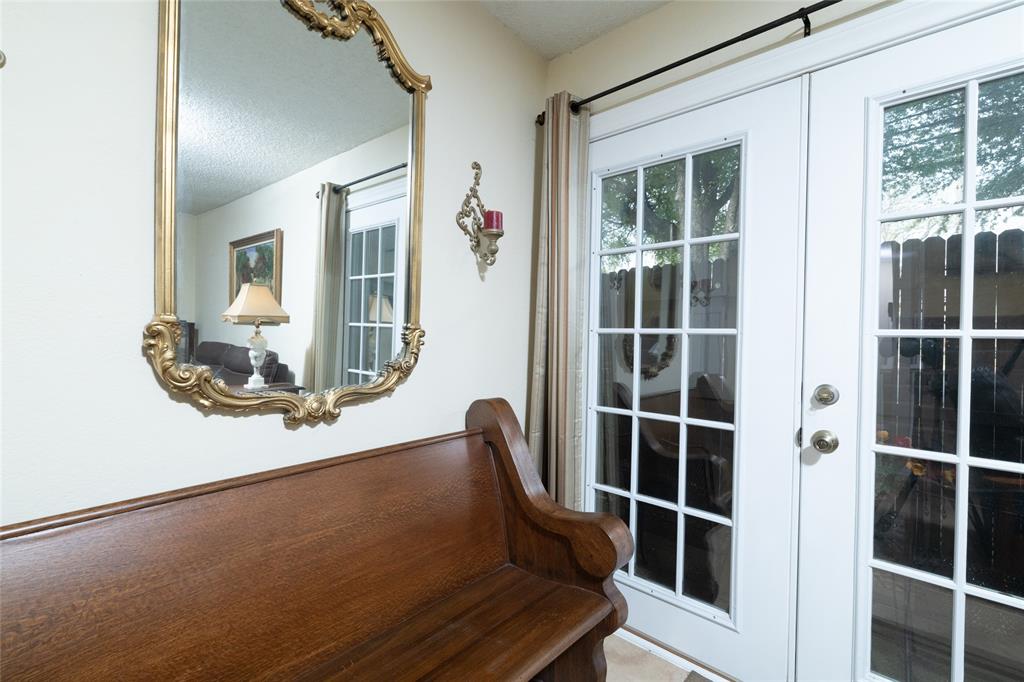 Wellington Place I Condos - Residential