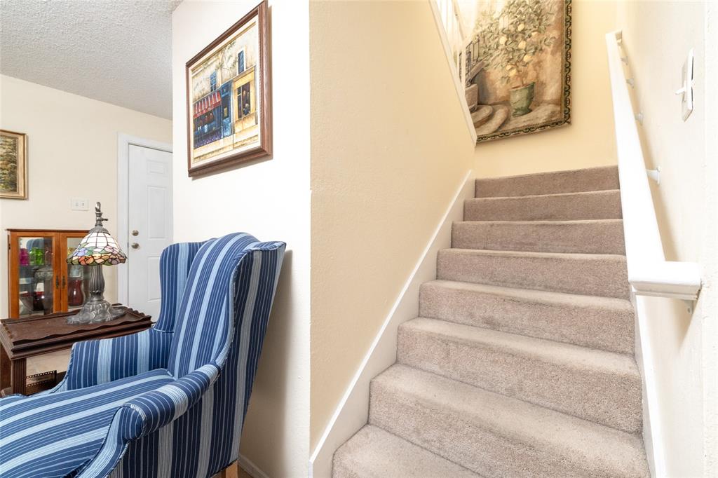 Wellington Place I Condos - Residential