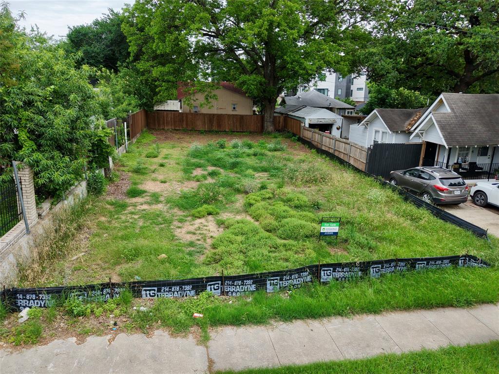 Clifton Place 02 - Land