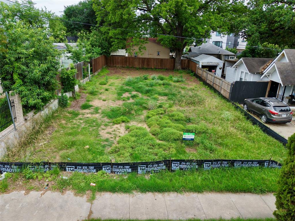 Clifton Place 02 - Land