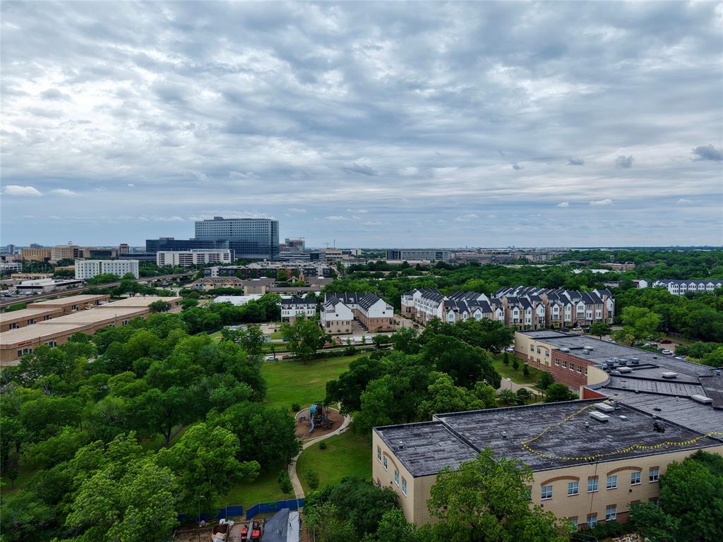 Clifton Place 02 - Land