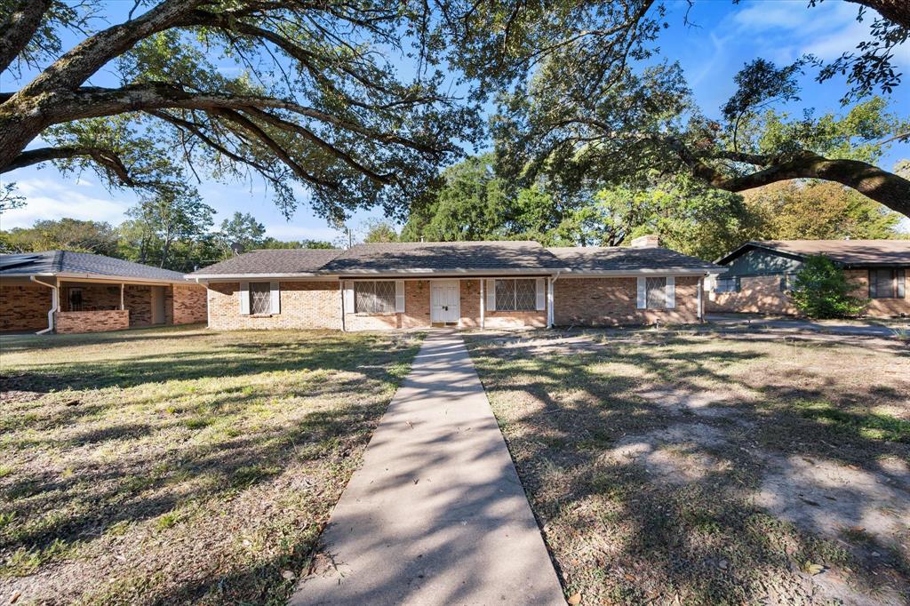 409 N Overlook Drive