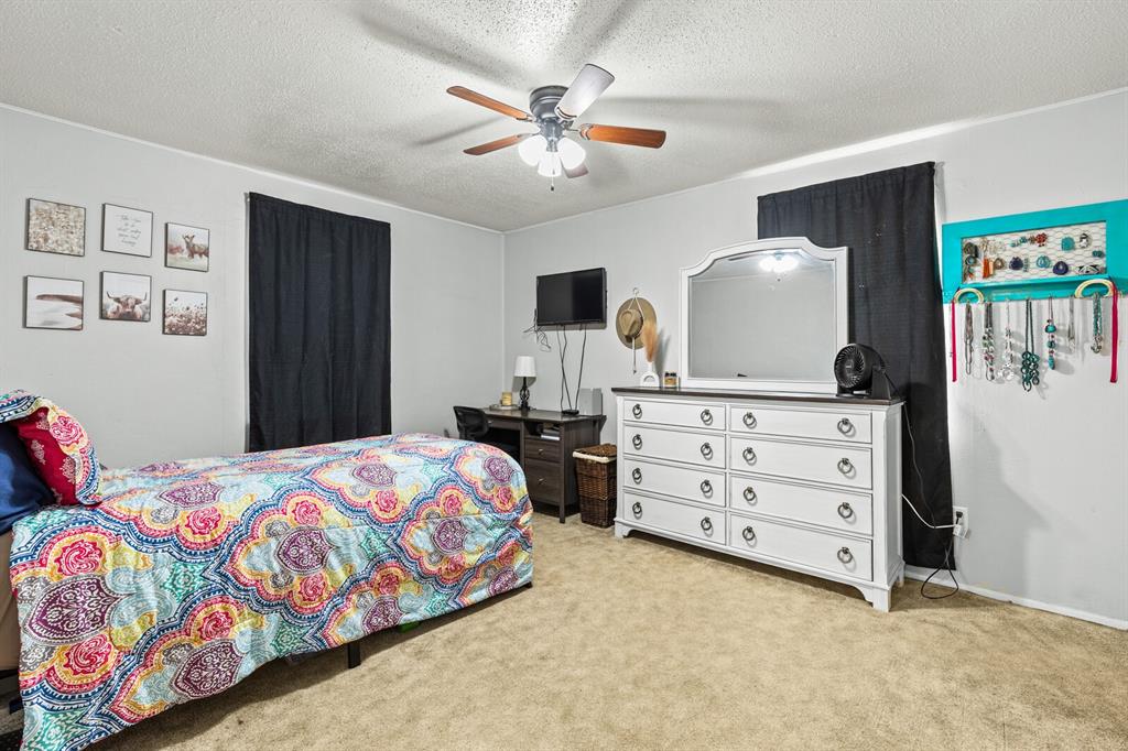 OAK HILL ACRES - Residential