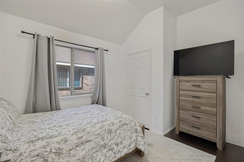 Light Pointe Place - Residential