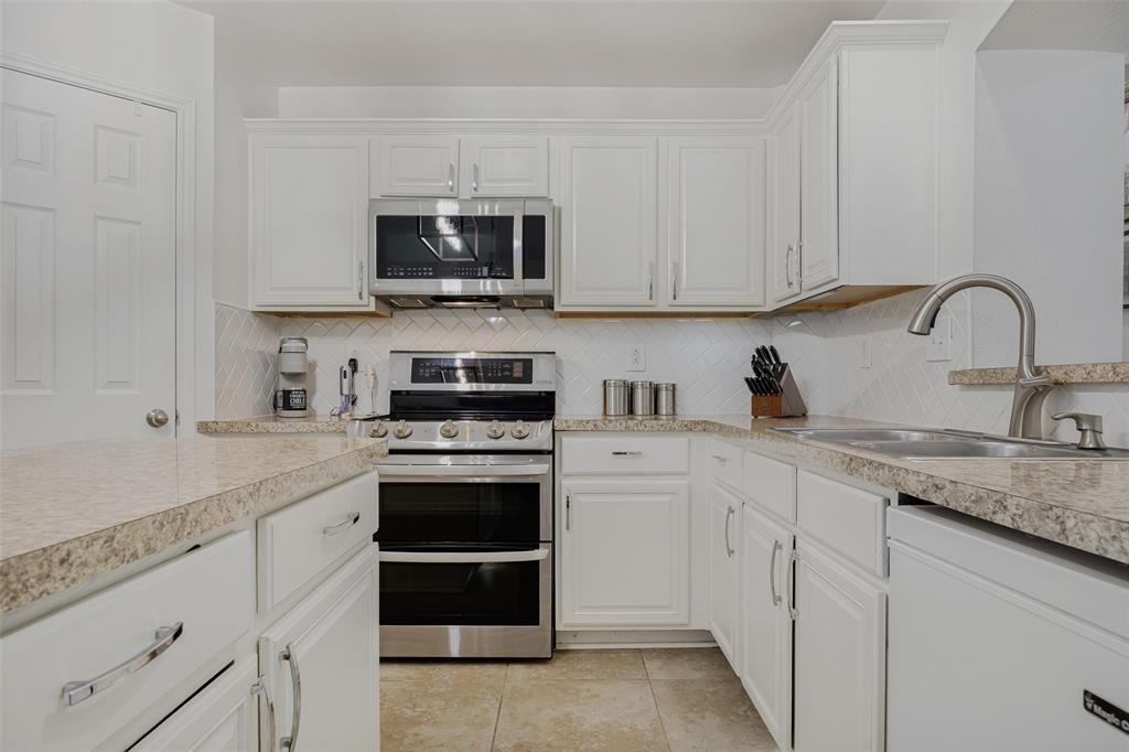 Light Pointe Place - Residential