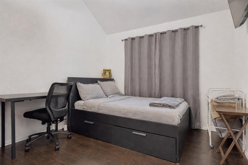 Light Pointe Place - Residential