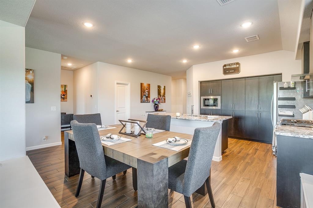 928 Ridgehurst Drive