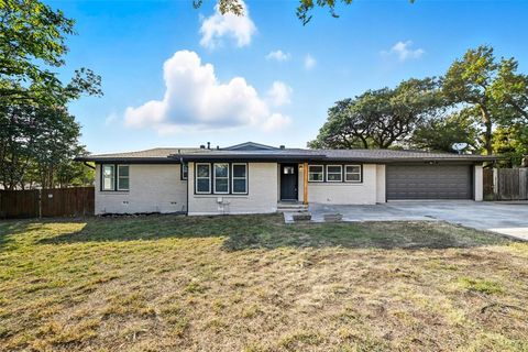 104 Vanshire Road W Lakeside TX 76108